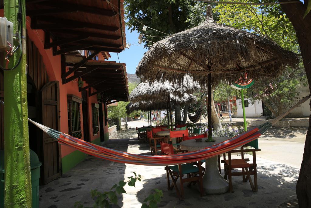 Hostal Pelikan Taganga Exterior photo